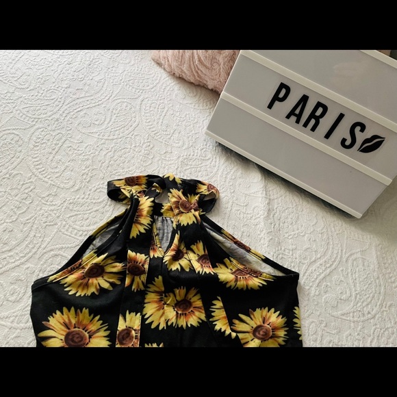 Buy separate or bundle for deal 🌻🌻 - Picture 3 of 5